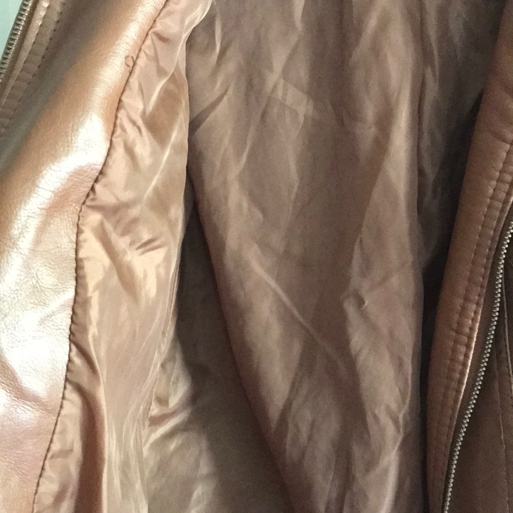 Coat - Picture 3 of 6